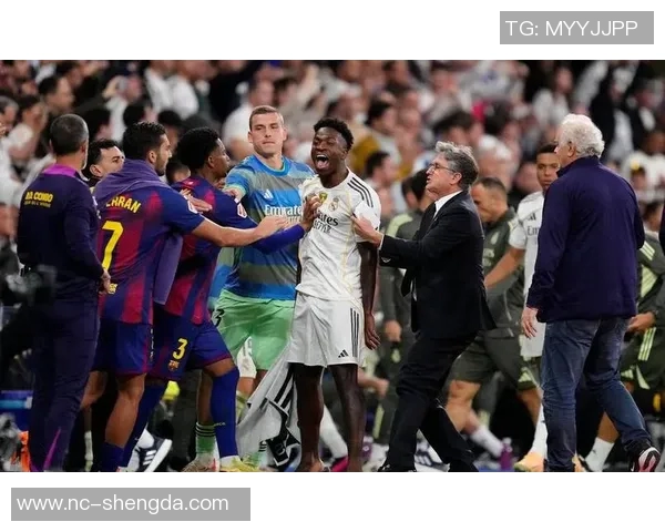 冲突升级！皇马与教练发生激烈争执